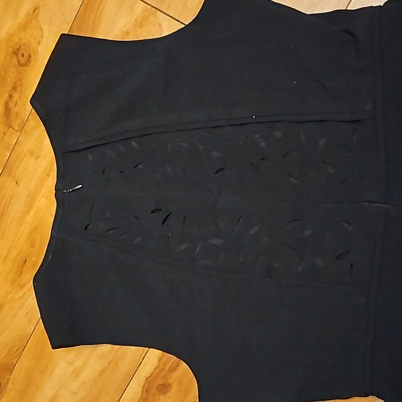 Banana Republic sleeveless peplum blouse - Picture 4 of 4